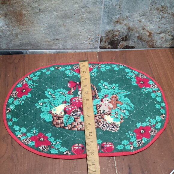 Vintage Ginger Bread Men Candy Canes Placemats Oval Green Quilted Set of 5 - Picture 9 of 11
